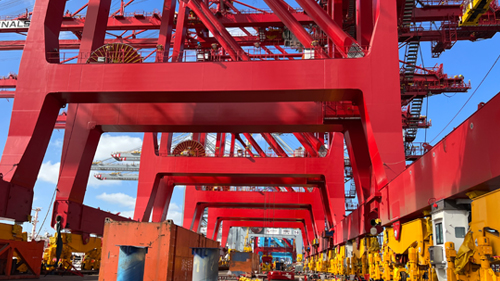 From the workshop to the port: This "steel behemoth" has underpinned Chinese manufacturing